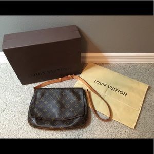 Authentic Vintage Louis Vuitton Musette Tango Bag
